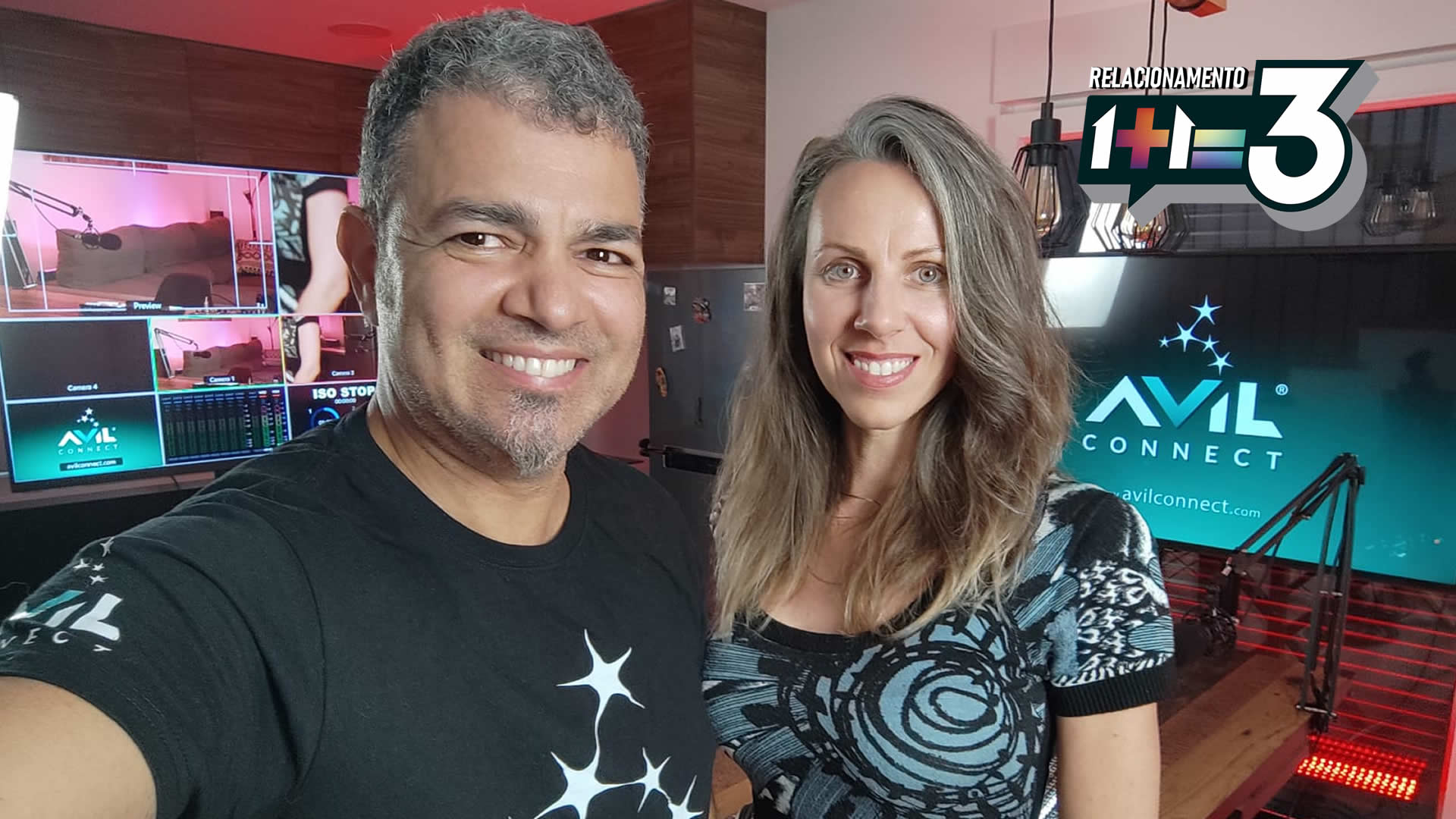 Casal Relacionamento 1+1=3